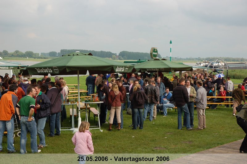 050.jpg