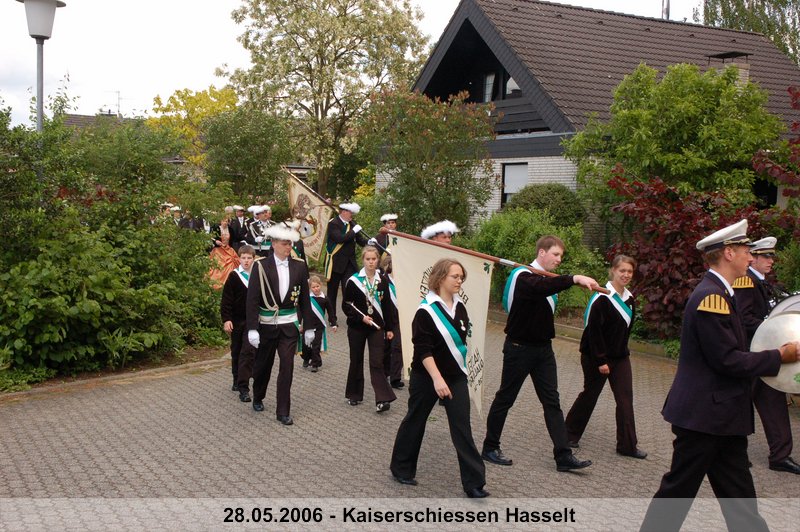 037.jpg