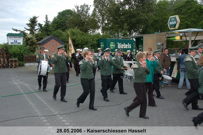 062.jpg