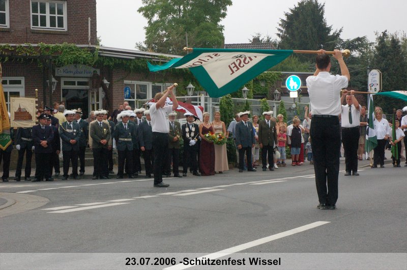 050.jpg