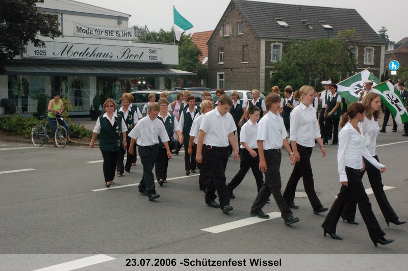 063.jpg