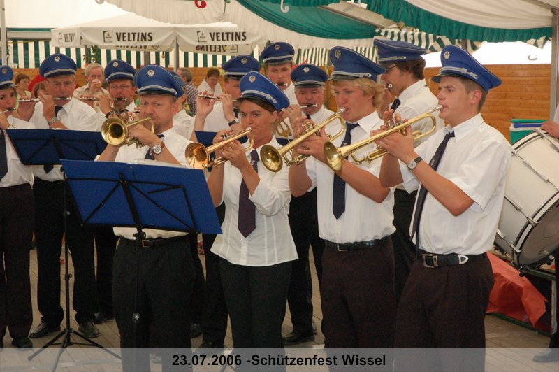 070.jpg