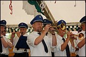 071.jpg