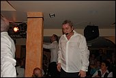 045.jpg