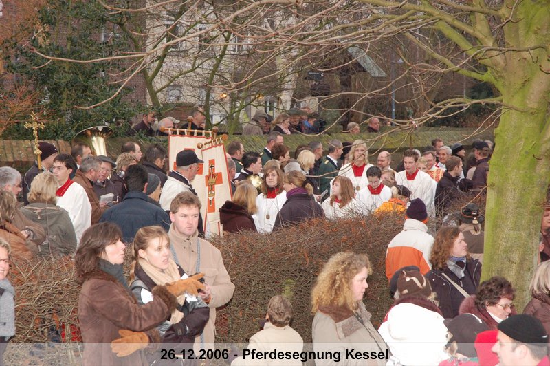 041.jpg